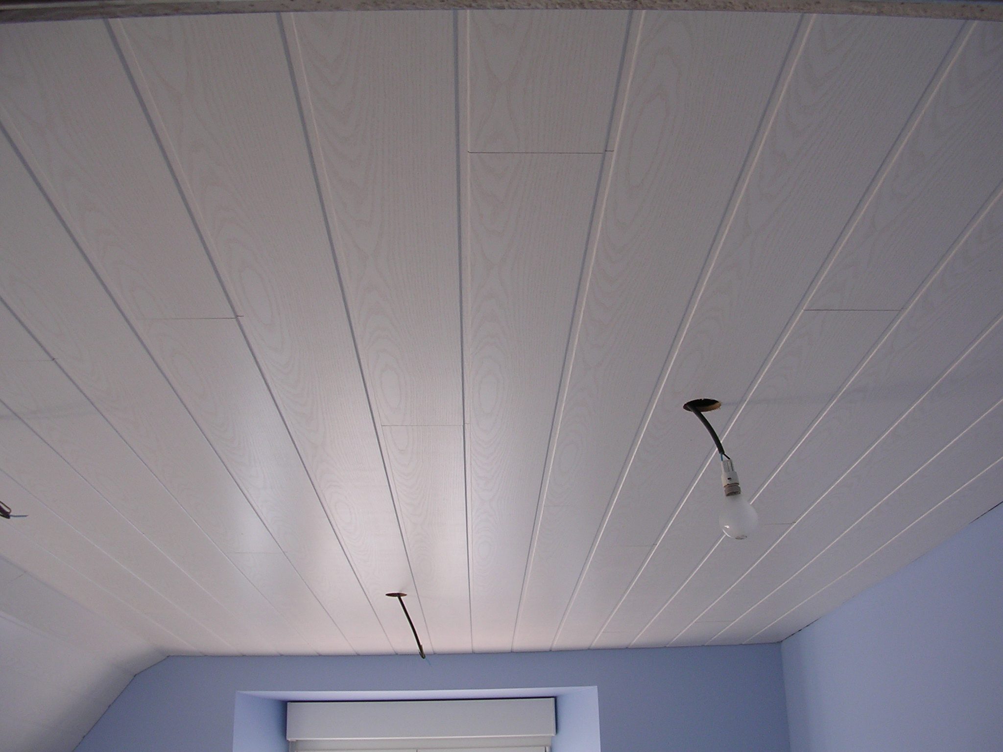 Lambris plafond posés